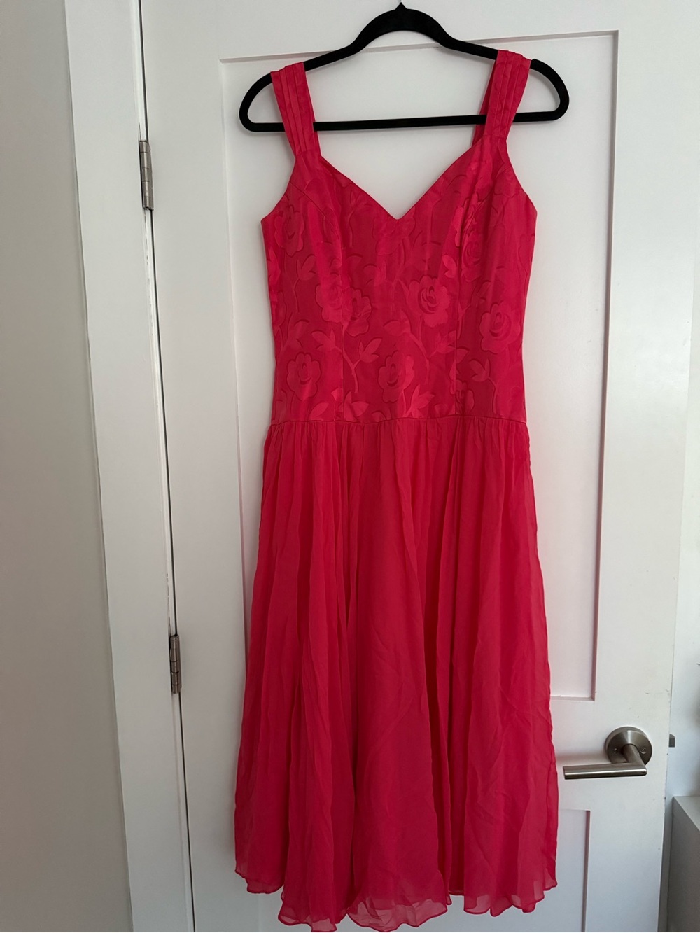 Vintage Lillie Rubin Bright Pink Silk/Rayon Dress. Size 8 Made in Hong Kong